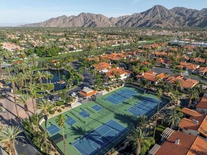 Sports court - Desert Haven: Elegant 3BR/3BA in Indian Wells (Indian Wells)