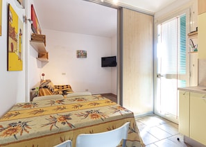 Interior - Two-room apartment Lina, ground floor with fenced outdoor space near the center of Marina di Campo (Campo nell'Elba)