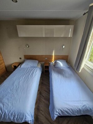 2 chambres, draps fournis