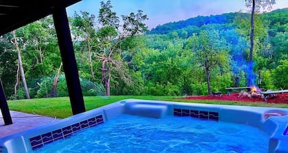Black Bear A-Frame Waterfront Log Cabin with Hot Tub Jacuzzi