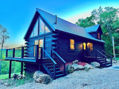 Black Bear A-Frame Waterfront Log Cabin with Hot Tub Jacuzzi