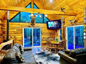 Smart TV, fireplace - Black Bear A-Frame Waterfront Log Cabin with Hot Tub Jacuzzi (Harpers Ferry)