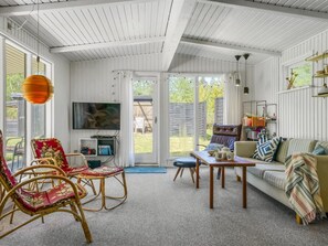 TV, peis og DVD-spiller