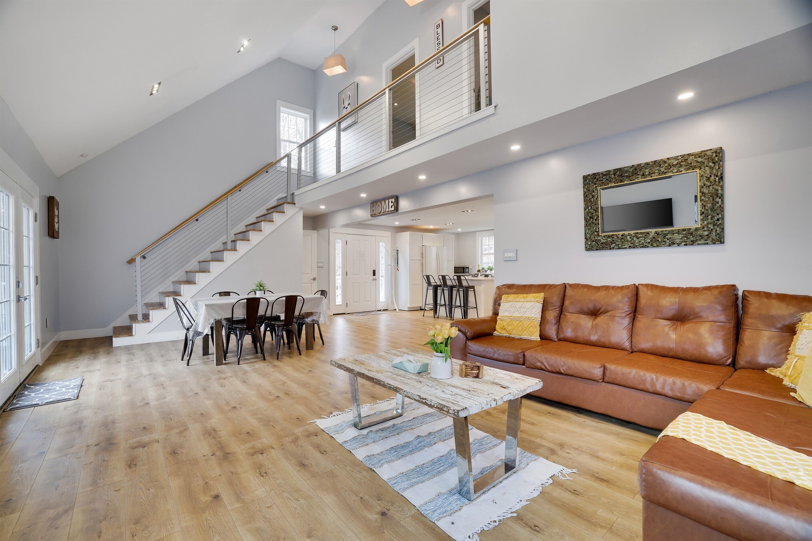 Smart TV, fireplace, table tennis