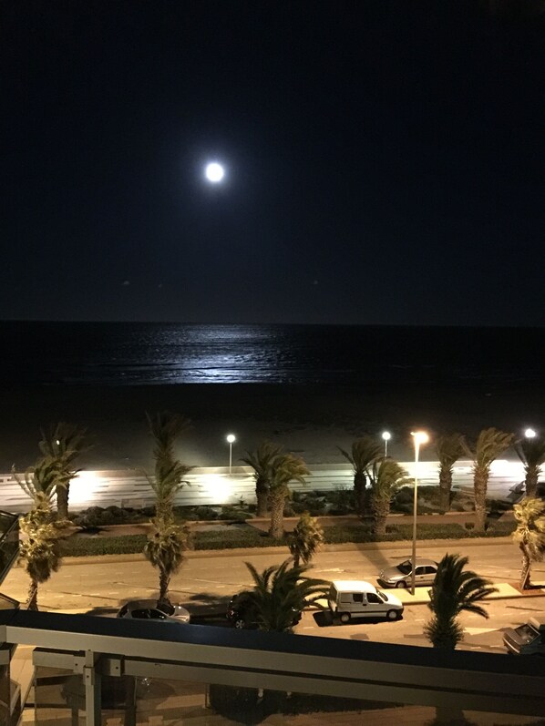 Property grounds - Canet-plage, T2 Face Mer, 46m2,traversant, Parking Couvert, Clim Mobile, Wifi (Canet-en-Roussillon)