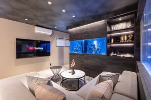 Rumah Desain | 3 kamar tidur, busa memori, tirai kedap cahaya, dan setrika/meja setrika