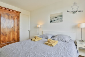 2 habitaciones, tabla de planchar con plancha y wifi gratis 