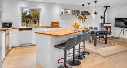 "Siggut" - 100m from the sea by Interhome