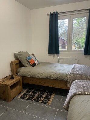 2 Schlafzimmer, Bügeleisen/Bügelbrett, Reisekinderbett, kostenloses WLAN