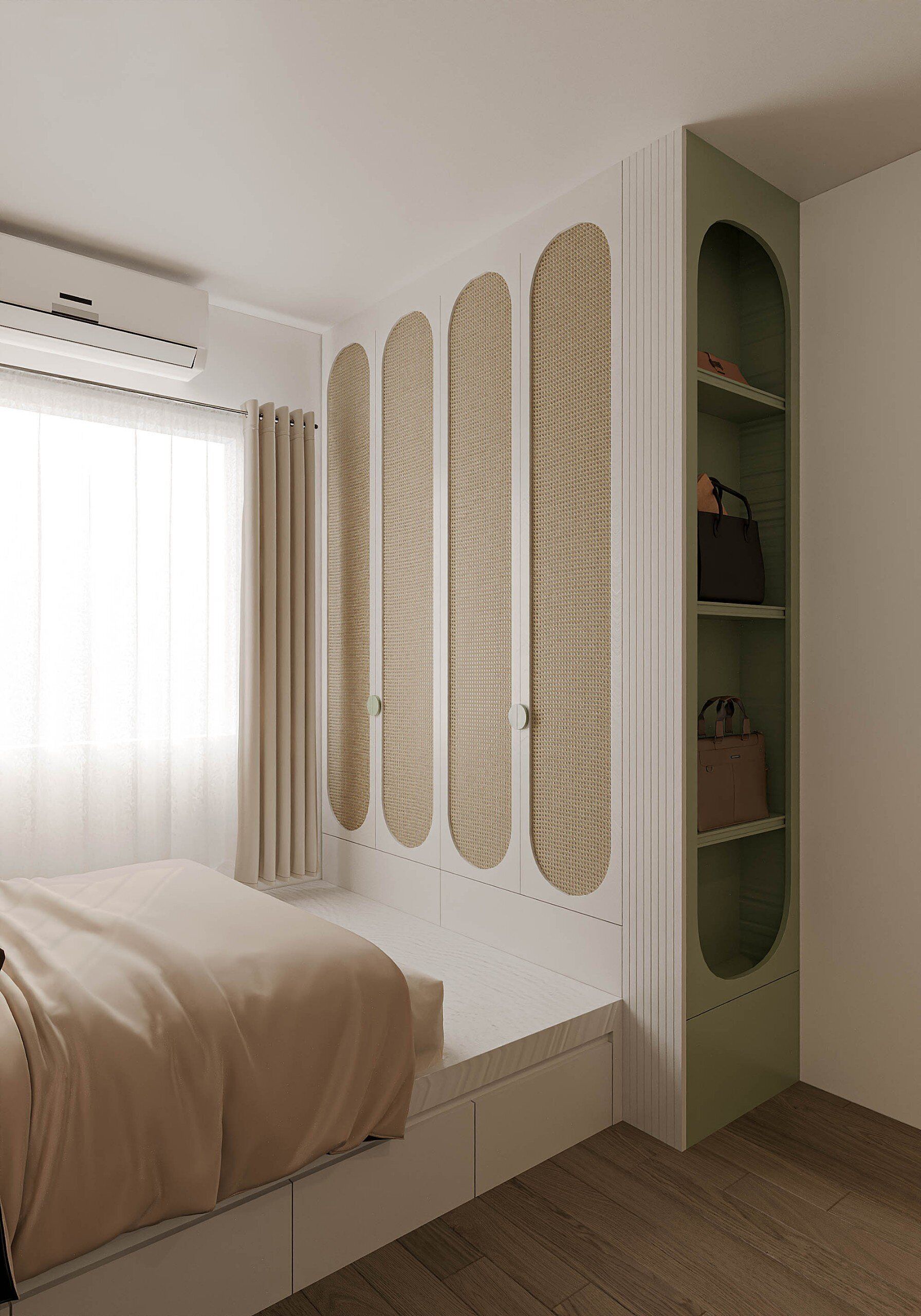 Une chambre à coucher avec un lit, une armoire dotée d’un miroir rond et une étagère où sont posés des sacs à main.