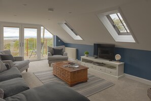 Fernseher, Kamin