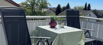 Fewo in Ruhiger Lage mit Südbalkon Nahe Spieleland und Bodenseeregion