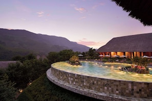 Indoor pool, outdoor pool, open 1:00 PM to 6:00 PM, pool umbrellas - Garrya Mu Cang Chai (Mu Cang Chai)