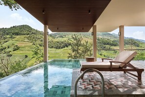 Wellbeing Pool Suite King - Inclusive Wellness Journey | 客房景观