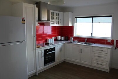 Cosy 3 bedroom cottage in the centre of Kingscote