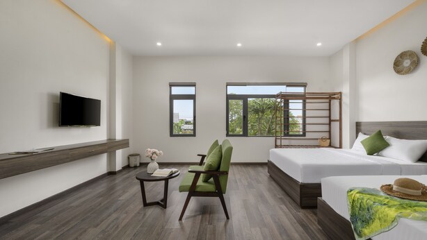 Deluxe Quadruple Room - Chill Home Beach Da Nang (Da Nang)