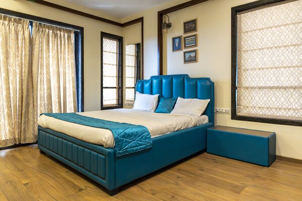 Four Bedroom Villa | Free WiFi - Vesperia Luxury Villas Lonavala (Mawal)