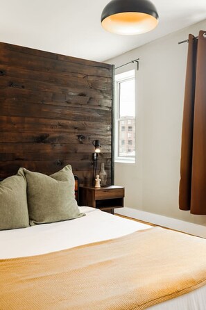 3 habitaciones, escritorio, tabla de planchar con plancha y wifi 