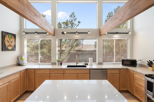 Fridge, microwave, oven, stovetop - Newly Renovated West Sedona | Hot Tub, Midcentury (Sedona)