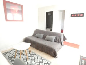 2 sovrum, strykjärn/strykbräda, wi-fi och sängkläder