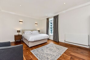 Premium Apartment | 3 bedrooms, premium bedding, desk, laptop workspace - Montagu Square Apartments (London)