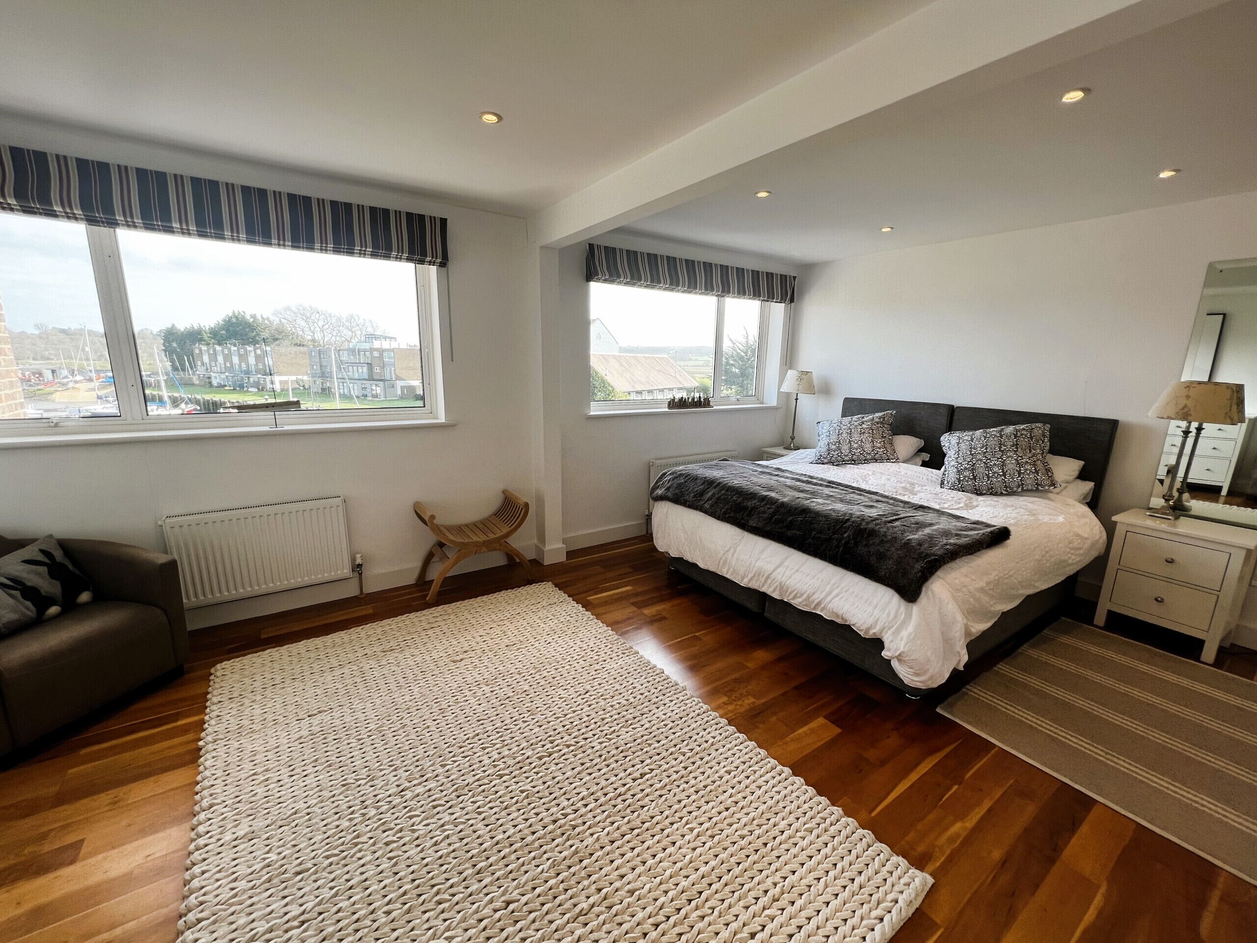 4 bedrooms, iron/ironing board, travel crib, free WiFi