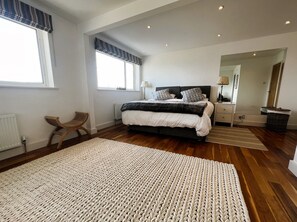 4 bedrooms, iron/ironing board, travel crib, free WiFi