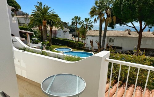 Charming 3BR House in Cap Salou, Pool, BBQ, Near Cala Crancs Beach