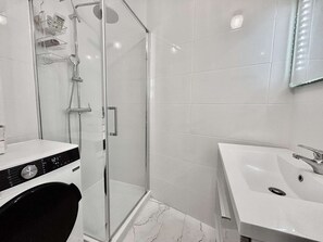 Hair dryer - Sainte Maxime renovated T2, 4 pers, 30m to beach (Sainte-Maxime)