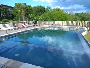 Pool - Gîte des Calmettes 20/22 Paersonnes (Pont-de-Larn)