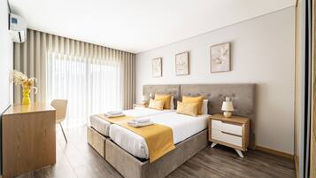 4 habitaciones, tabla de planchar con plancha y wifi gratis