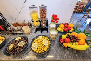 Breakfast buffet - Otel Carpediem Gold Kuşadası (Kusadasi)