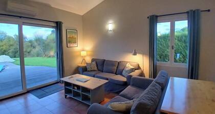 Spacious villa Le Charme with heated pool, 4 bedrooms sleeping 9, Airco & WiFi