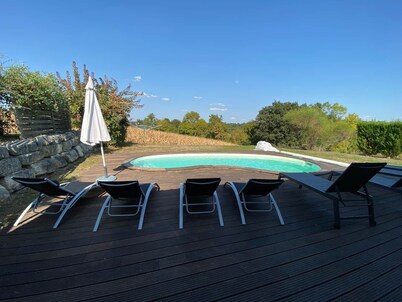 Spacious villa Le Charme with heated pool, 4 bedrooms, Airco & WiFi