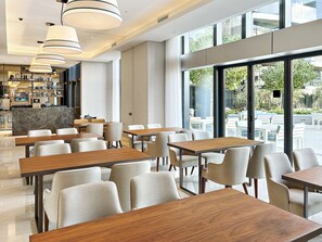 Executive lounge - StoneTree - Luxury 1BR - Prime Location (Dubai)