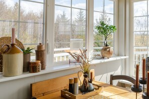 Dining - Melahof - Cozy and modern country Lodge with an amazing view, great location! (Hella)