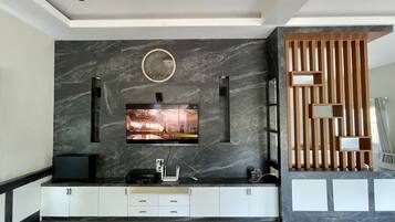 2 多间卧室、办公桌、免费 WiFi