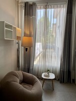 Deluxe House | Living area