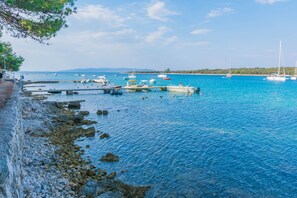 Marina - Apartment Punta Blue, only 5m from the sea, the island of Cres (Punta Križa)