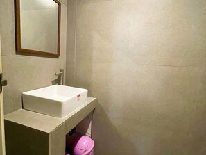 Rom – deluxe | Bad