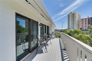 Property grounds - Cotton Bayou Beach Retreat!
Short walk or drive to the beautiful beach! (Orange Beach)