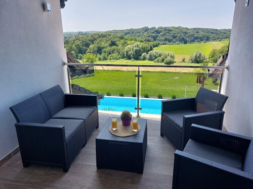 Haus Villa mit 5 und Pool