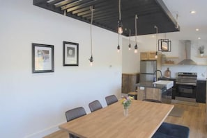 Dining - Bass Lake Cottage (MacTier)