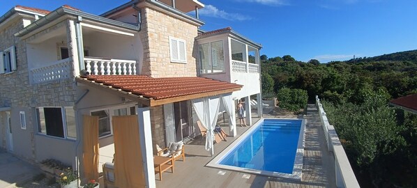 Piscine extérieure