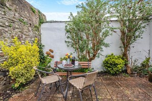 Outdoor dining - 1 Bed in Appledore (oc-s29081) (Appledore)