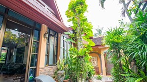 Bagian depan properti