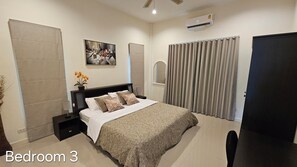3 Schlafzimmer, Schreibtisch, Bügeleisen/Bügelbrett, Reisekinderbett