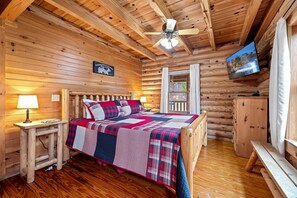 3 bedrooms, desk, free WiFi, bed sheets