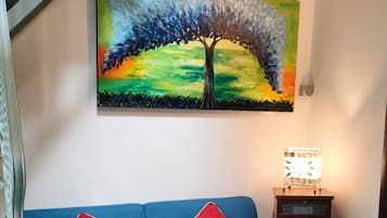 Comfort Apartment | Living area | Flat-screen TV