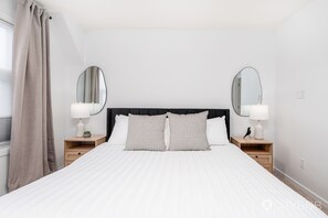 4 makuuhuonetta, silitysrauta/-lauta, Wi-Fi, vuodevaatteet